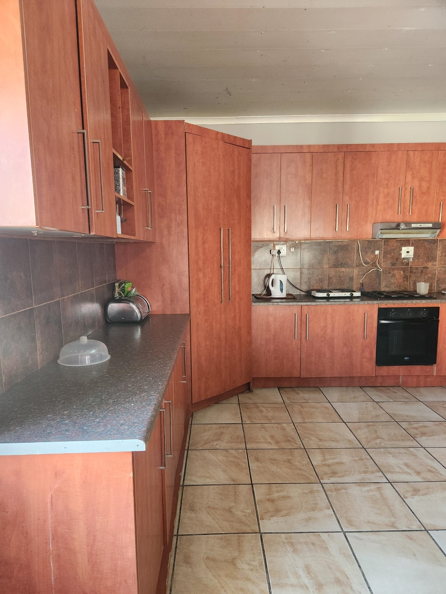 4 Bedroom Property for Sale in Hennenman Free State